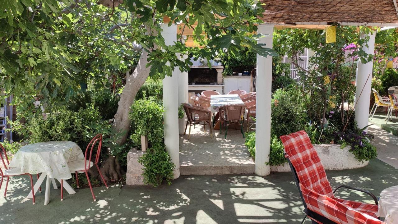 Apartmani Vinko Bol Luaran gambar