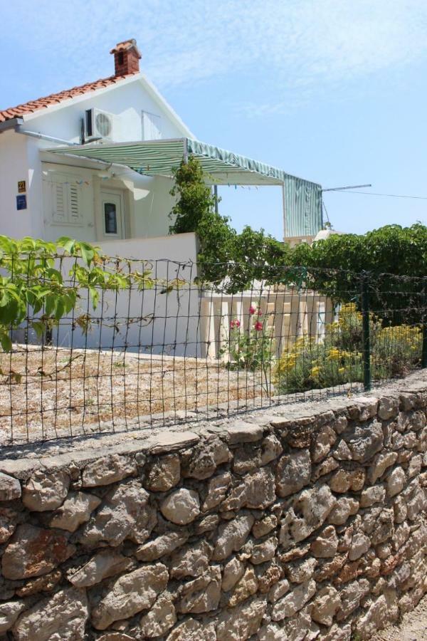 Apartmani Vinko Bol Luaran gambar