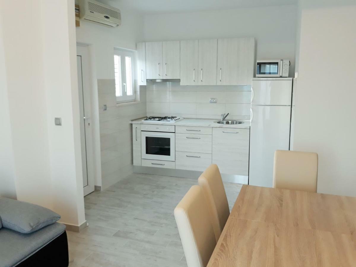Apartmani Vinko Bol Luaran gambar