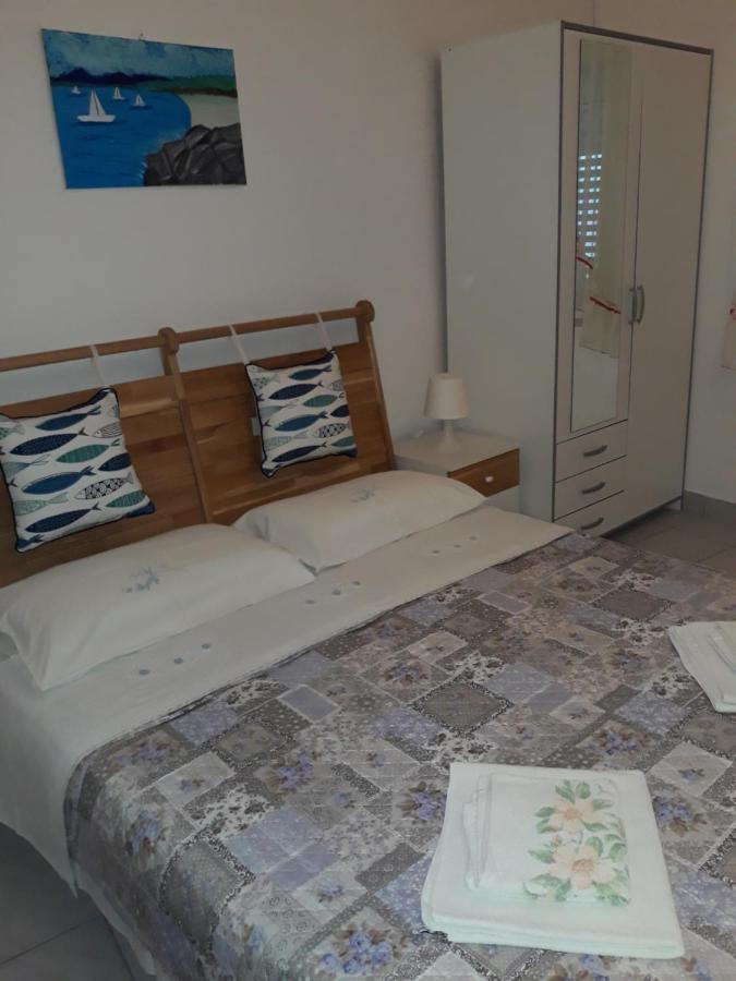 Apartmani Vinko Bol Luaran gambar